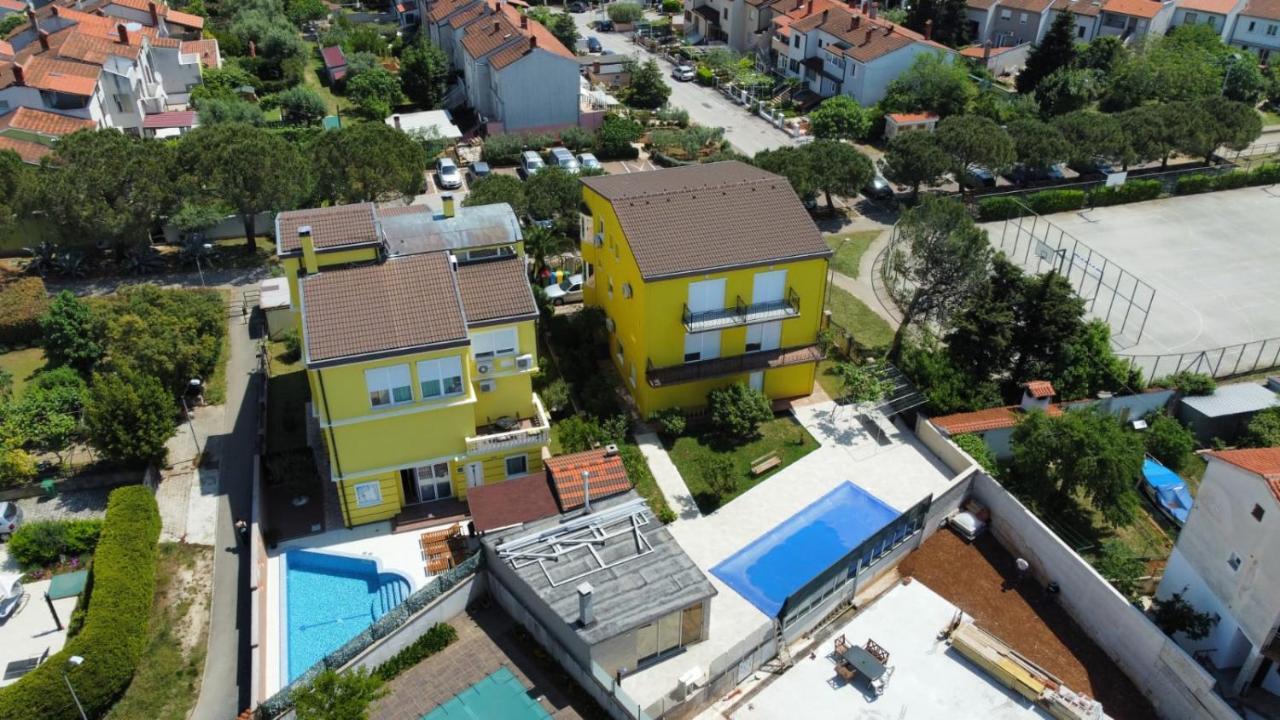 Apartment Mery プーラ エクステリア 写真